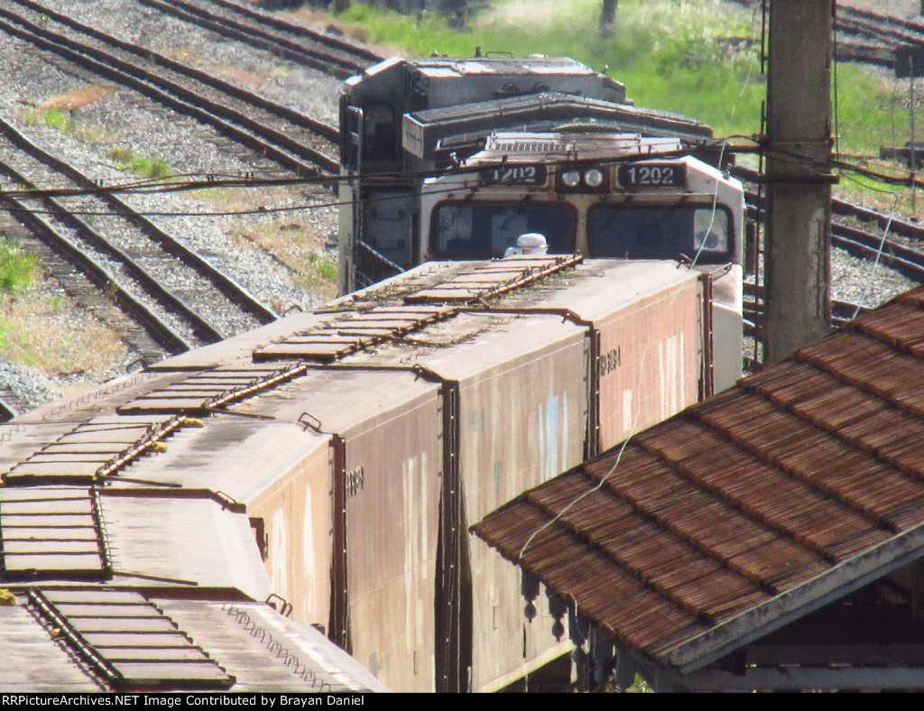 EFVM 1202